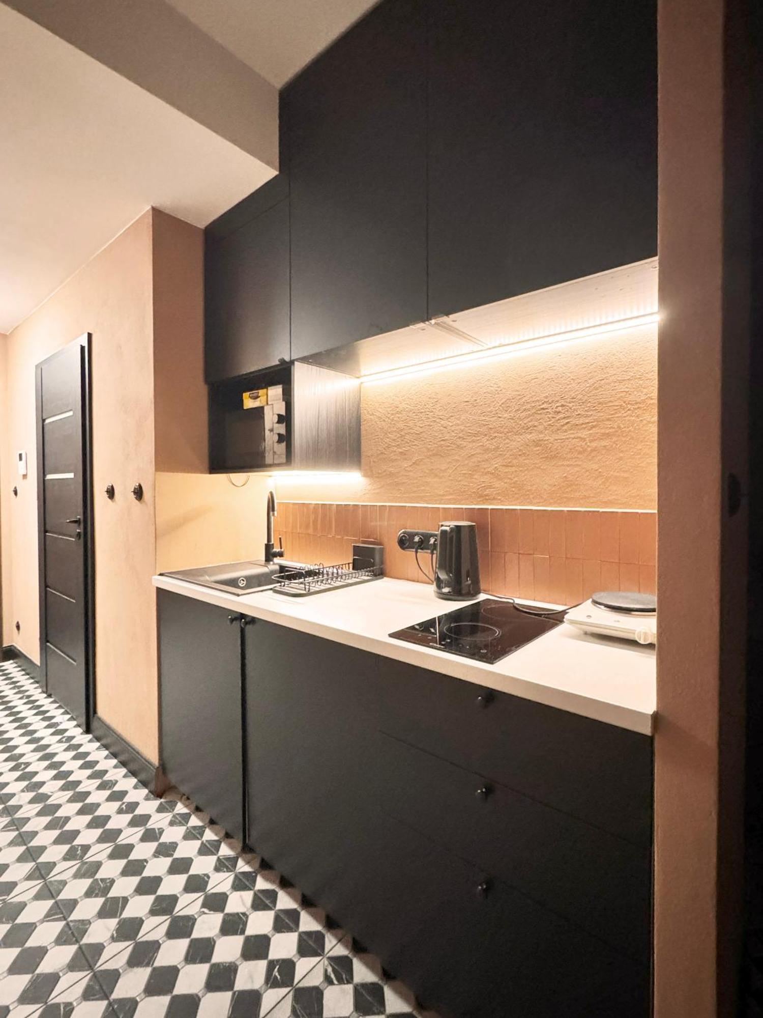 Elegant Apartment In The City Center Wrocław Exteriör bild